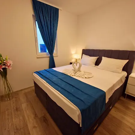 Blue Lagoon Apartment Makarska