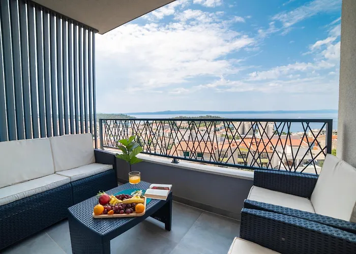 Blue Lagoon Sea View Апартаменты *